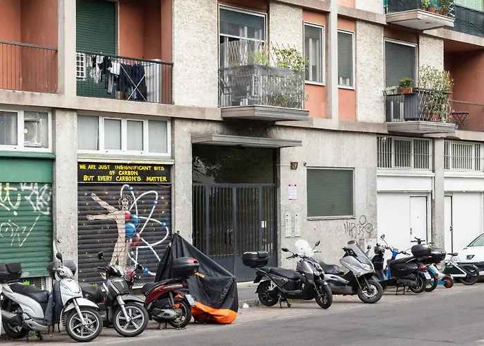 Guesthost - Mm2 Udine - Lovely Milano