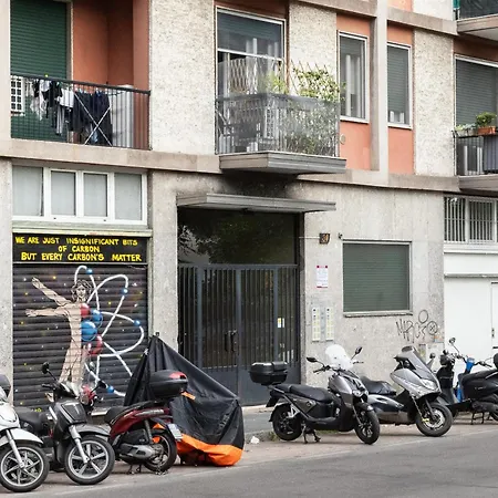 Guesthost - Mm2 Udine - Lovely Milán